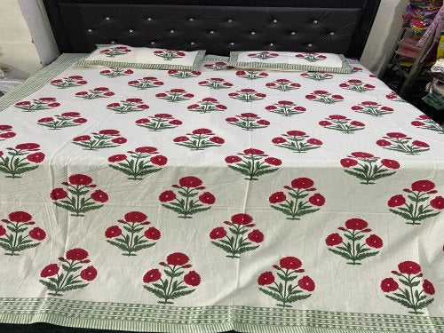 Organic Clothing Latest Pink Floral Hand block Printed Bed Cover with Pillows
